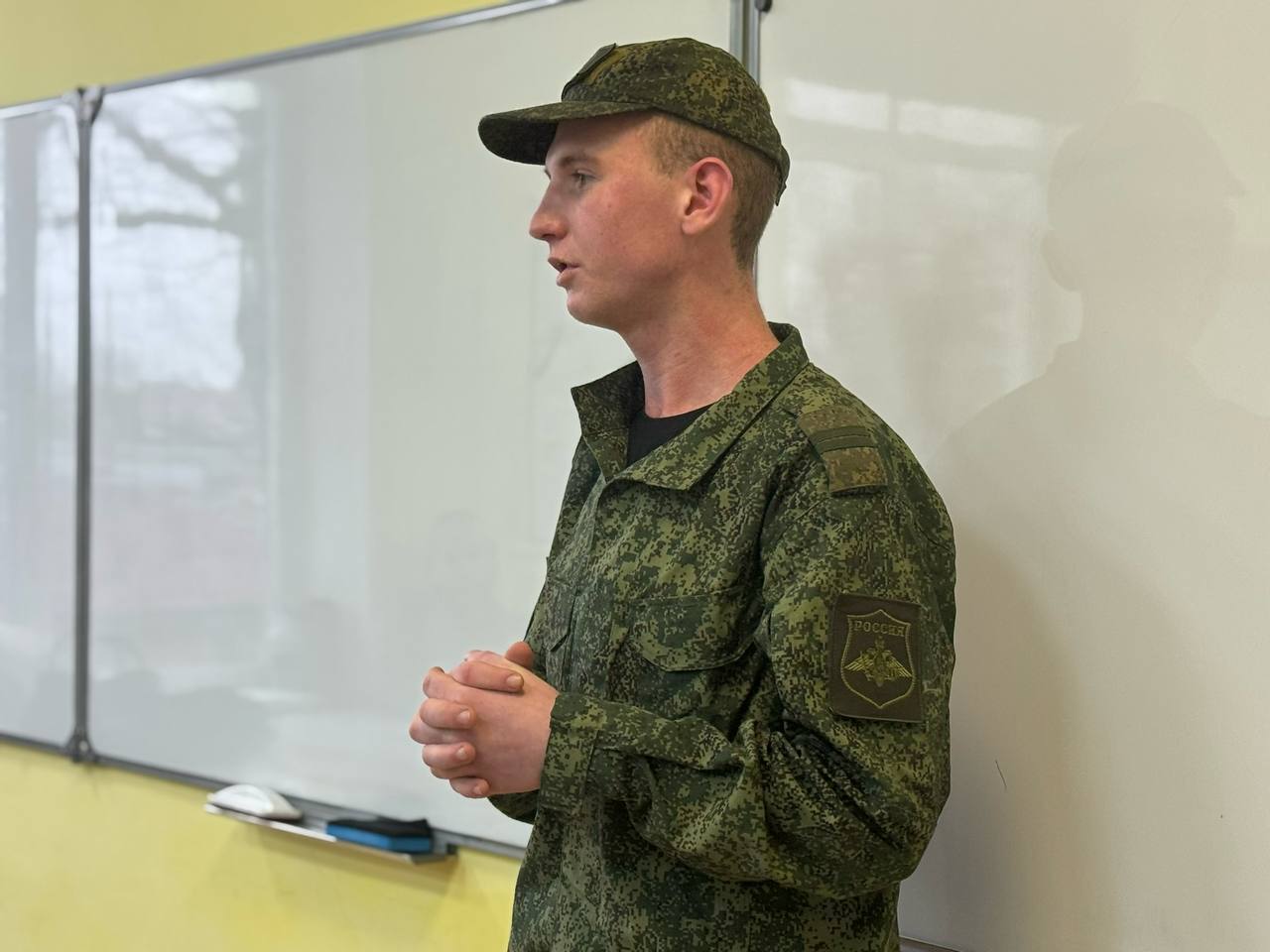 Вчера в Сочинском государственном университете прошла встреча с представителем военкомата Винницким Ильей Дмитриевичем