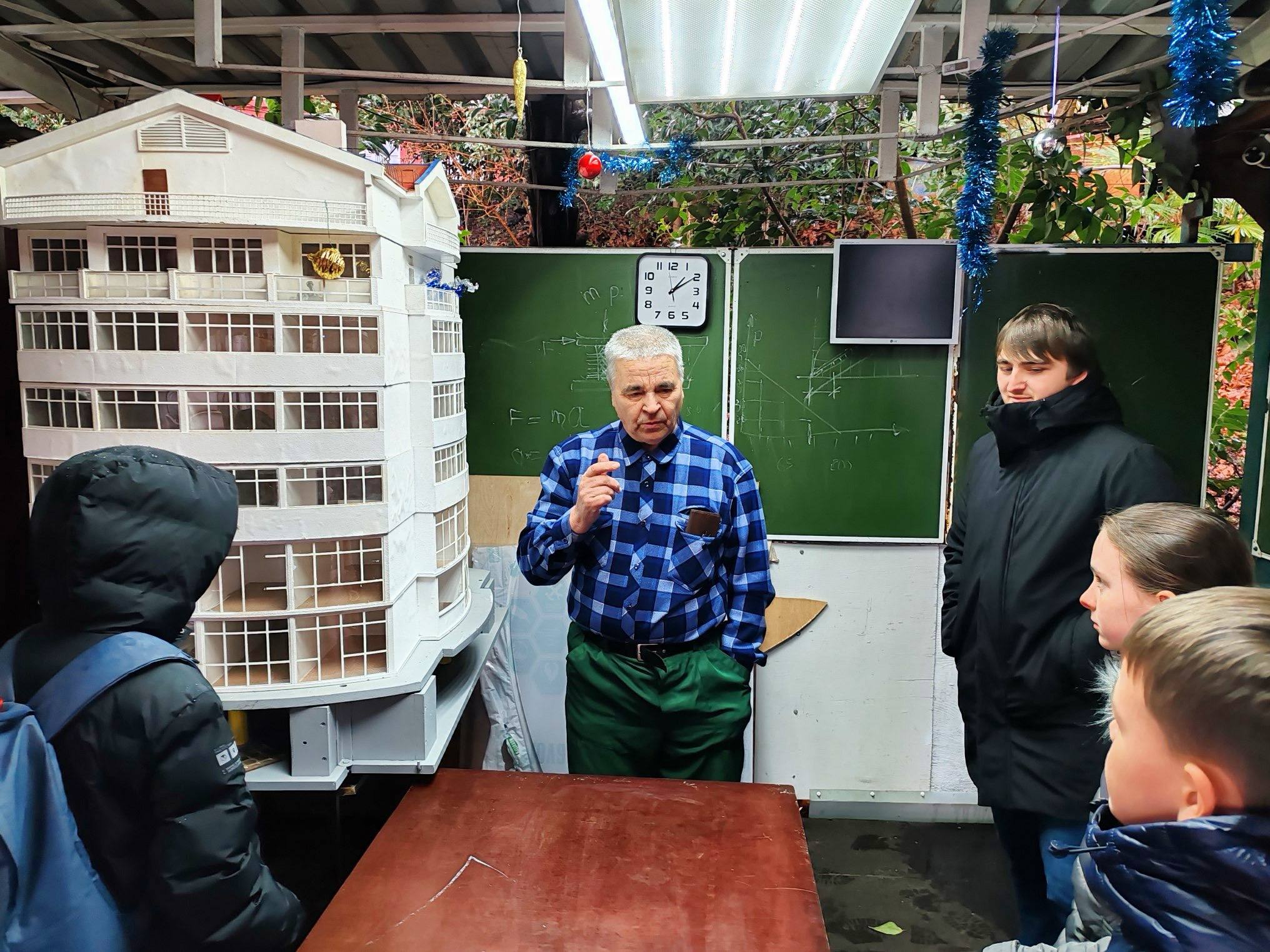 В Сочинском государственном университете прошла проектная сессия «Укротители стихий» для будущих инженеров